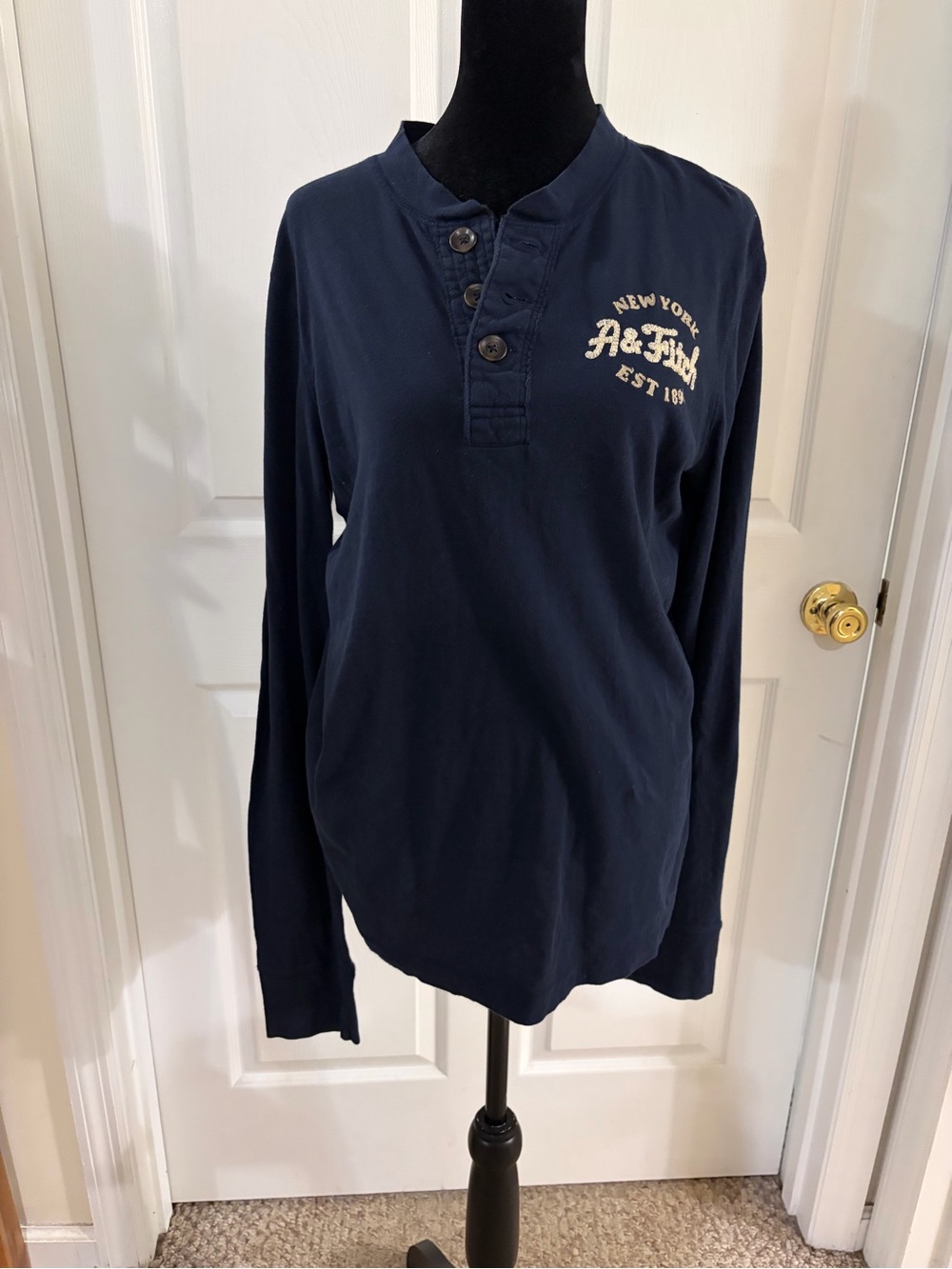 Abercrombie & Fitch long sleeve blue henley tee shirt men’s large 100% cotton L